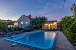 HOLIDAY HOUSE LAVANDA